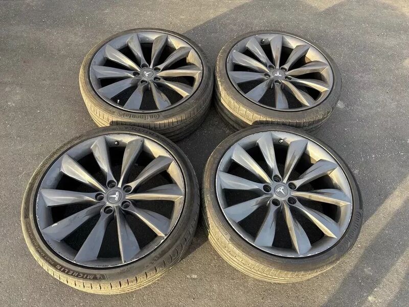 Tesla Model S Turbine 5/120 - Komplettsatz