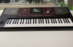 Keyboard Korg PA 700