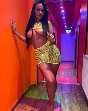 Neu Neu Neu Dzsesszika Raaber Banh Gasse 9 A Studio