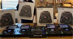 4x Pioneer DJ CDJ 3000 + 1x Pioneer DJM-A9 Mixer, 2x Pioneer CDJ-3000 1x AlphaTheta Euphonia Mixer, Pioneer Opus-quad, Pioneer XDJ-XZ, Pioneer XDJ-RX3