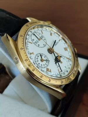 Omega Speedmaster Moonphase Uhr