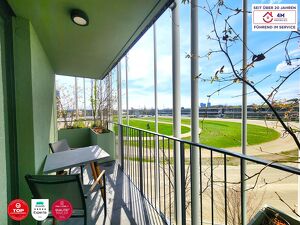 TOPLAGE! ?Exklusives Wohnen im begehrten Viertel zwei?   Außergewöhnliche 3-Zi- Wohnung mit 2 Bädern und unverbautem Blick ins Grüne!