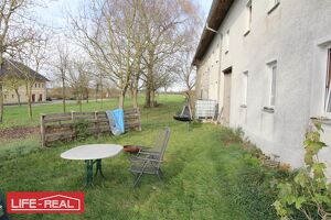 Großzügige 5-Zimmer-Landwohnung mit Gartennutzung, Nebenräumen und Lagermöglichkeiten
