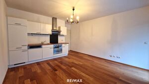 Schöne 2-Zimmer-Gartenwohnung mit Terrasse und TG-Parkplatz