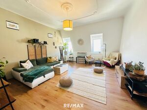 Wunderschöne 4-Zimmer-Wohnung im Altbau - Top Zustand!