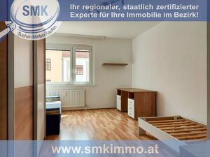 Mädchen WG ? Wohnung mit 4 Studentenzimmern!