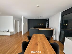 Hochwertig ausgestattete Wohnung mit Lift ? Ruhige, sonnige Lage in Landeck!