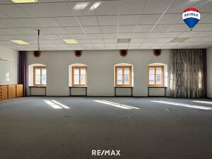 Großzügige Büroflächen mit  Mitarbeiterterrasse im Herzen Eferdings