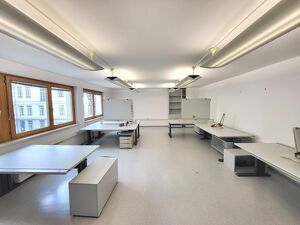 HELLES BÜRO IN RUHIGER INNENHOFLAGE - NÄHE BAHNHOF MEIDLING