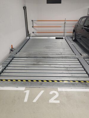 Parkplatz in einer sympathischen Neubaugarage !