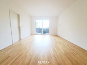 ZENTRAL! MIETWOHNUNG mit BALKON und STELLPLATZ