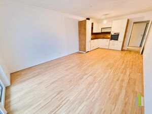 Moderne: 2-Zimmer-Wohnung mit Terrasse und eigenem Garten