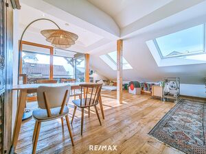 Exklusive Dachgeschoßwohnung mit Südbalkon in Arzl ? Hochwertiges Wohnen mit Bergblick! 