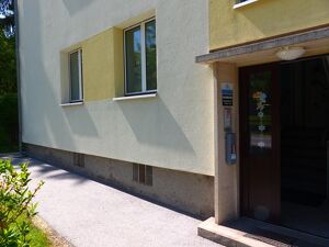 "Helle Wohnung mit 3 großen Zimmer und Gemeinschaftsgarten"