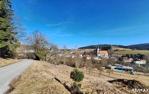 Leben mit Weitblick ? Hanglage in idyllischer Umgebung