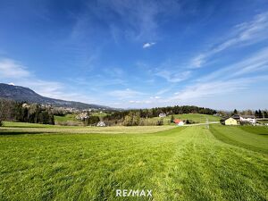 SONNIGES BAUGRUNDSTÜCK IN HERRLICHER GRÜNLAGE ? NUR 10 MINUTEN VON GRAZ ENTFERNT!
