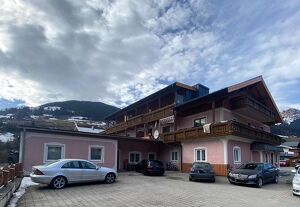 Sichere Kapitalanlage in unsicheren Zeiten: Vermietete 4-Zimmer-Wohnung in Bad Hofgastein mit Stellplatz