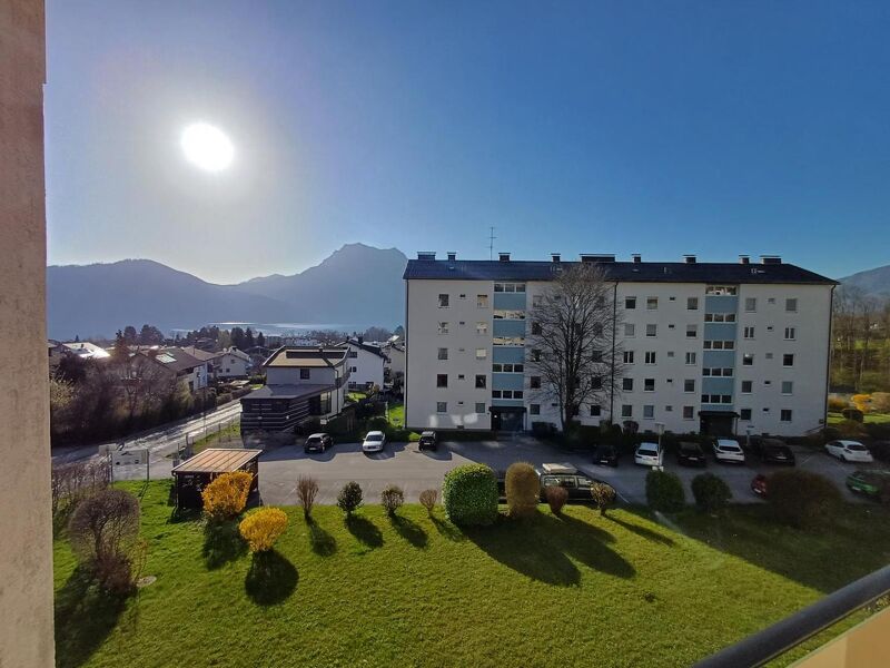 Altmünster - Marktstraße! Äußerst gepflegte 76m² Wohnung mit tollem Seeblick!