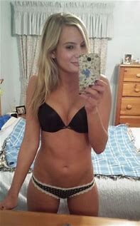 Blondes.Quicki im auto?