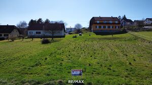 Grundstück in idyllischer, ruhiger und doch zentraler Lage in Oberrohr
