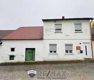 "Einziehen statt einkehren ? wohnen im Presshaus in der Kellergasse"