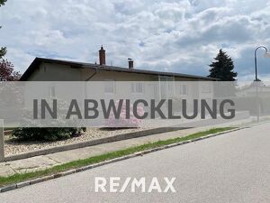 Wunderschönes Einfamilienhaus mit zusätzlichem Baugrundstück(eigene Zufahrt)