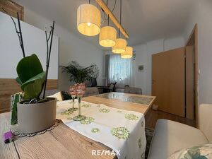 *** Top Preis: Saniertes voll möbliertes kleines Wohnjuwel, großer Terrasse, niedrige Betriebskosten & viel Stauraum ***