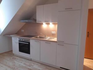 Schöne Dachgeschoßgarconniere in Innsbrucker Altstadt zu verkaufen!