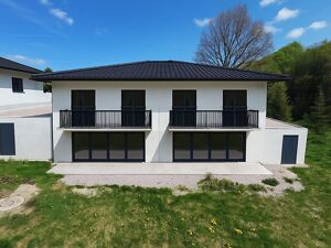 Attraktive Rohbau ? Doppelhaushälften mit Garage und sonnigem Garten zum Selbstausbau in ruhiger Siedlungslage in Bruckmühl (H6/1, H6/2)