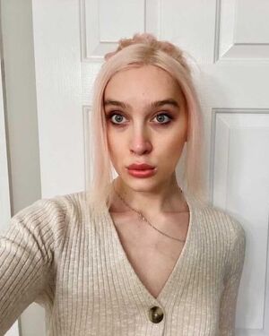 Hallo, ich bin eine Transsexuelle und suche einen Mann für eine angenehme Zeit