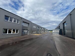 Betriebs-/ Produktions- oder Lagerhallen von 44 - 224 m² Fläche, 1A Standort ab Herbst 2025 im BUSINESS PARK REGAU (Top 14a)