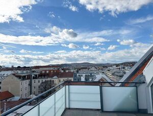 Erstbezug! Stilvolle Dachgeschoss-Maisonette mit unvergleichlichem Weitblick
