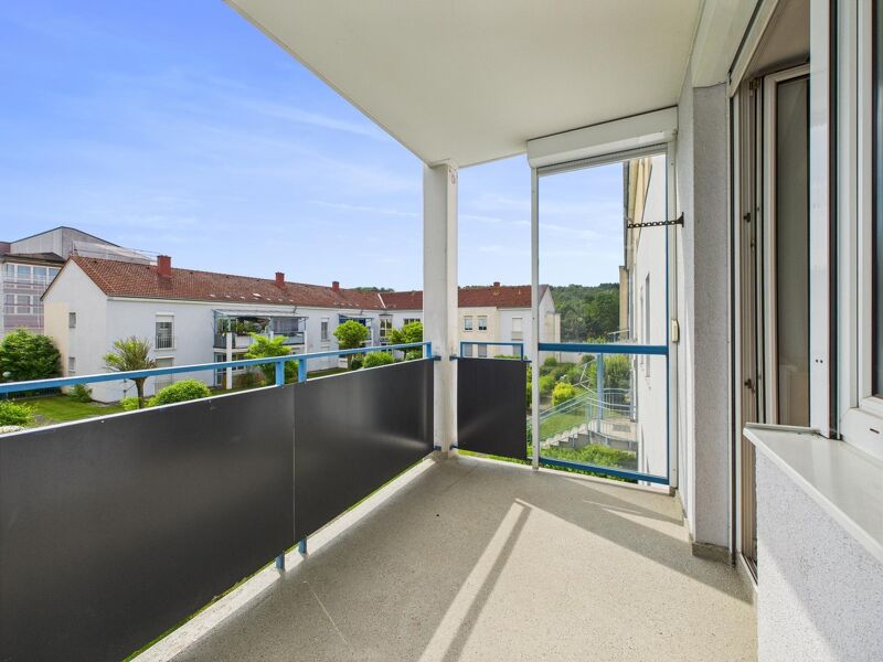 ENGERWITZDORF: EIGENTUMSWOHNUNG mit ca. 63 m² Wohnfläche (3 Zimmer) + Balkon/Loggia & Tiefgaragenstellplatz