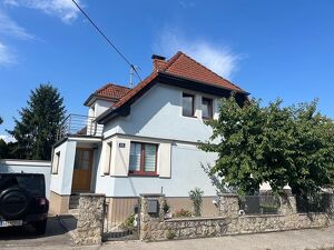 Kompaktes Wohnhaus mit Keller   BESICHTIGUNGSMÖGLICHKEIT  am  9.8. ab 12.00 -bitte anmelden