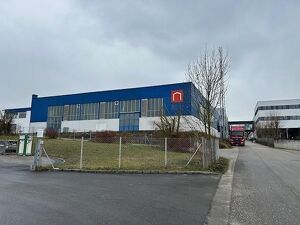 588 m2  Halle mit Sprinkleranlage und 5 Tonnenkran und Brandschutz und Büromöglichkeit optional