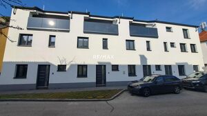 TOPLAGE trifft WOHNKOMFORT ? 113 m² Reihenhaus - GARAGE inklusive