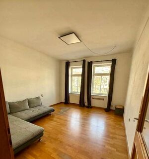 Charmante Altbauwohnung mit optimalem Grundriss ? nur 50?m zur U4 Schönbrunn!