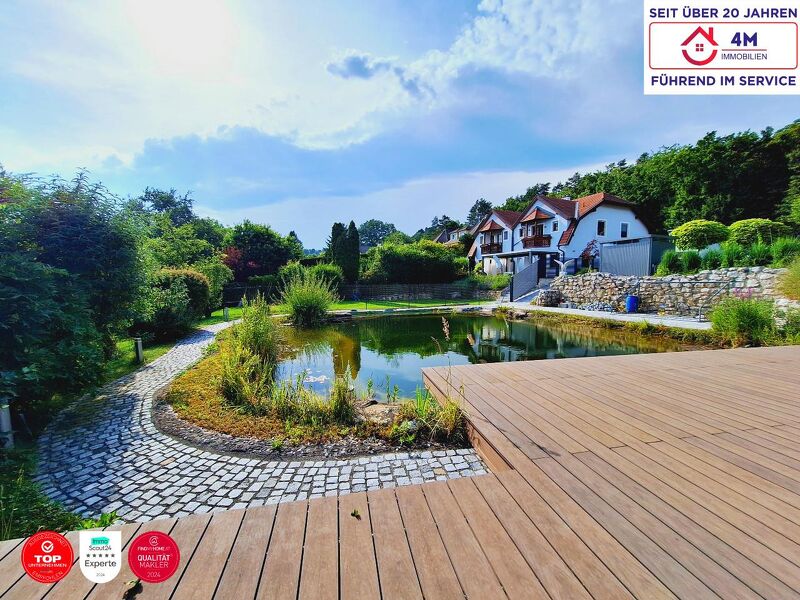 ?Erfüllen Sie sich einen Traum  - ??Wunderschönes voll aufgeschlossenes 1000m2 großes Grundstück mit Naturteich und Badesteg
