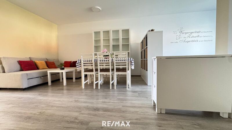 Neuwertige 2-Zimmer-Wohnung mit Balkon, Lift und Tiefgaragenplatz in Weiz!