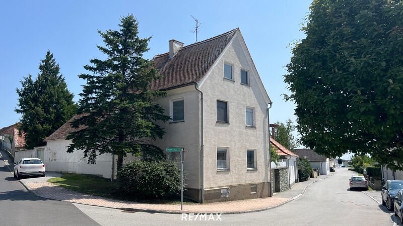 Große Familie? Viel Platz und uneinsehbarer Innenhof!