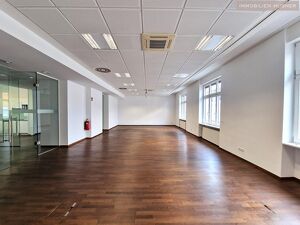 Variable Bürofläche in Bestlage!! - U3 Nähe!! 5.OG!! Raucherbalkon!! Fernwärme