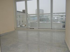 Helle 3,5-Zimmer-Wohnung mit Wintergarten & Loggia - verfügbar ab November 2025