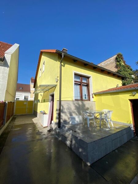 Einfamilienhaus mit 7 Zimmer in Wiener Neustadt zu verkaufen