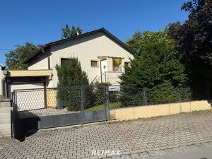 Einfamilienhaus mit Garten in ruhiger Lage