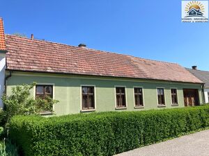 Wien Nähe: Sonnendurchflutetes Landhaus mit 1224m² großem, ebenem Grundstück in ruhiger Sackgasse