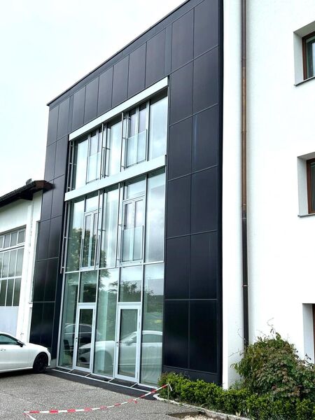 DIETACH - SEHR GROSSE 4-RAUM-WOHNUNG MIT BALKON UND TERRASSE - 1. OBERGESCHOSS
