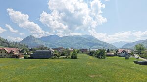 1.000 m²  Bauland mit anschließender großer Wiese - ALLES SONNIG und EBEN mit HERRLICHEM AUSBLICK !