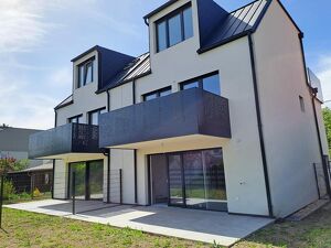 TOLLES FAMILIENHAUS -  GROSSZÜGIGE DOPPELHAUSHÄLFTE - GRÜNRUHELAGE - VOLL UNTERKELLERT