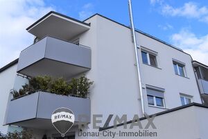 "Lichtdurchströmte Dachgeschosswohnung ? inkl. Garagenstellplatz!"