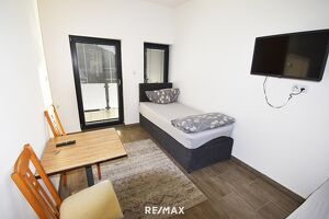 NEU!!! ZIMMER nahe FLUGHAFEN